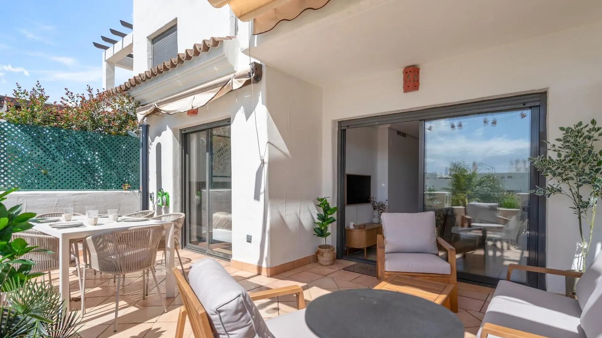 Luxury Apartment With Big Terrace Estepona 0*,  Španělsko